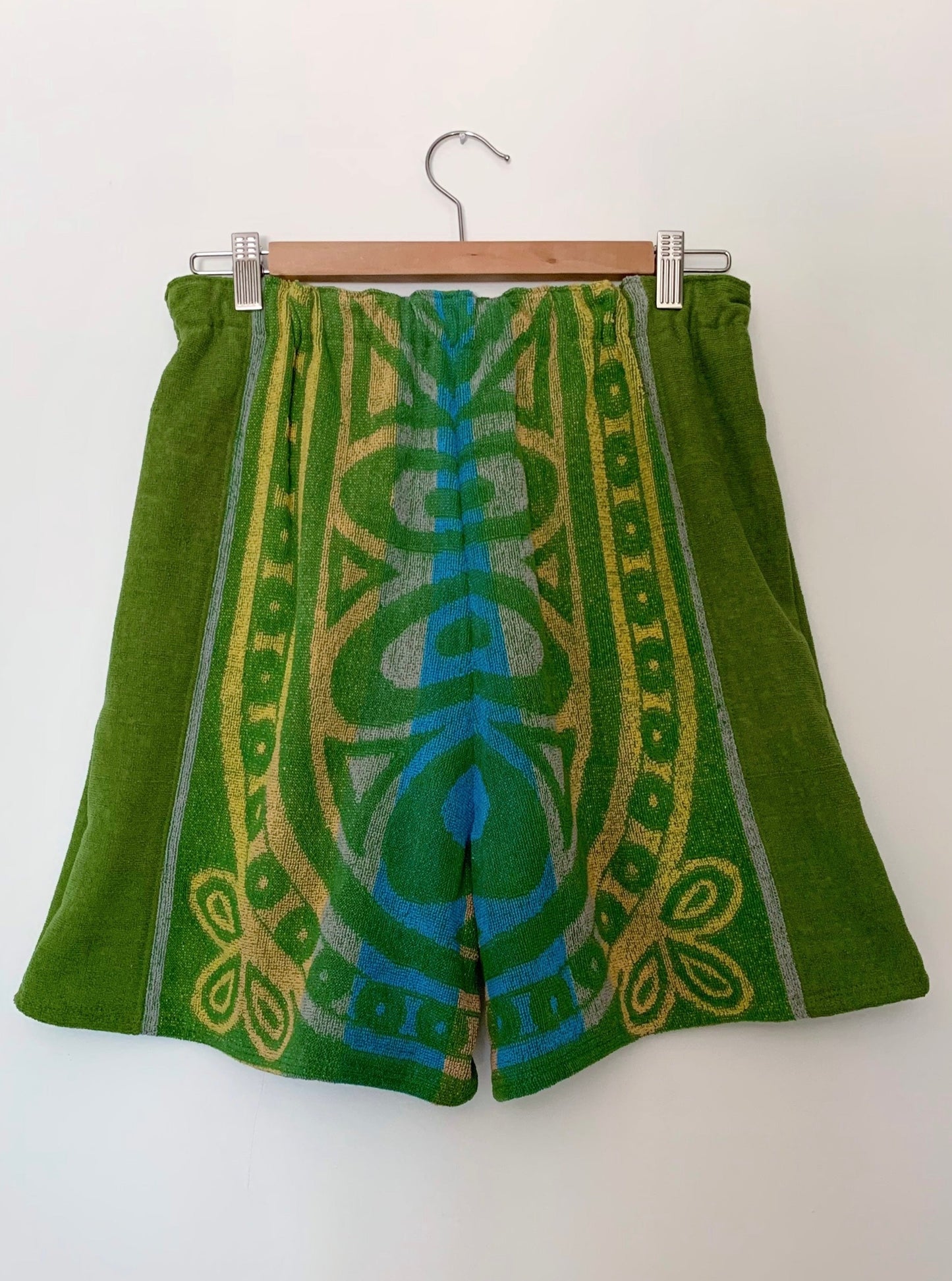 EASY BEIN' GREEN TOWEL SHORTS (S/M)