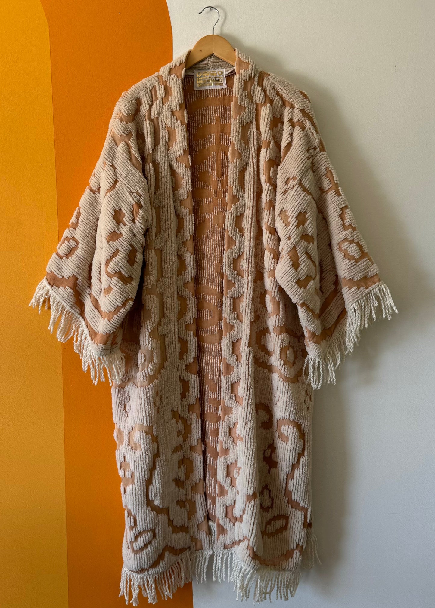 TUFTED TAN FRINGY DUSTER (O/S)