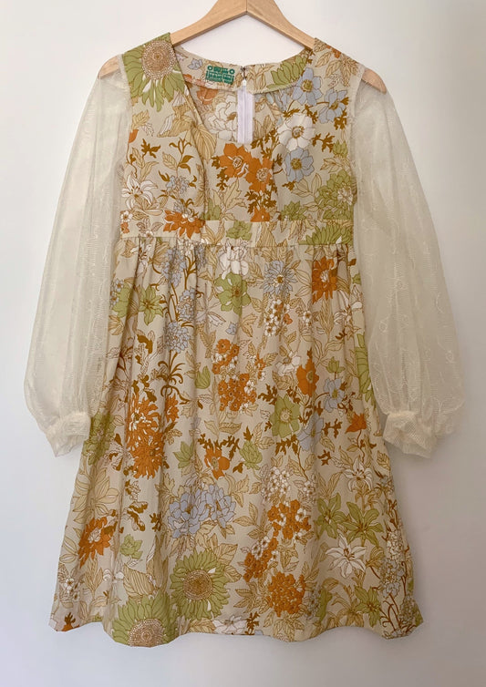 SOFT FLORAL GHOST SLEEVE DRESS (S)