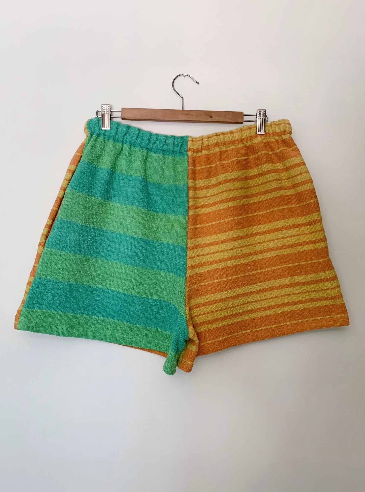 STRIPEY MASH-UP TOWEL SHORTS (L/XL)