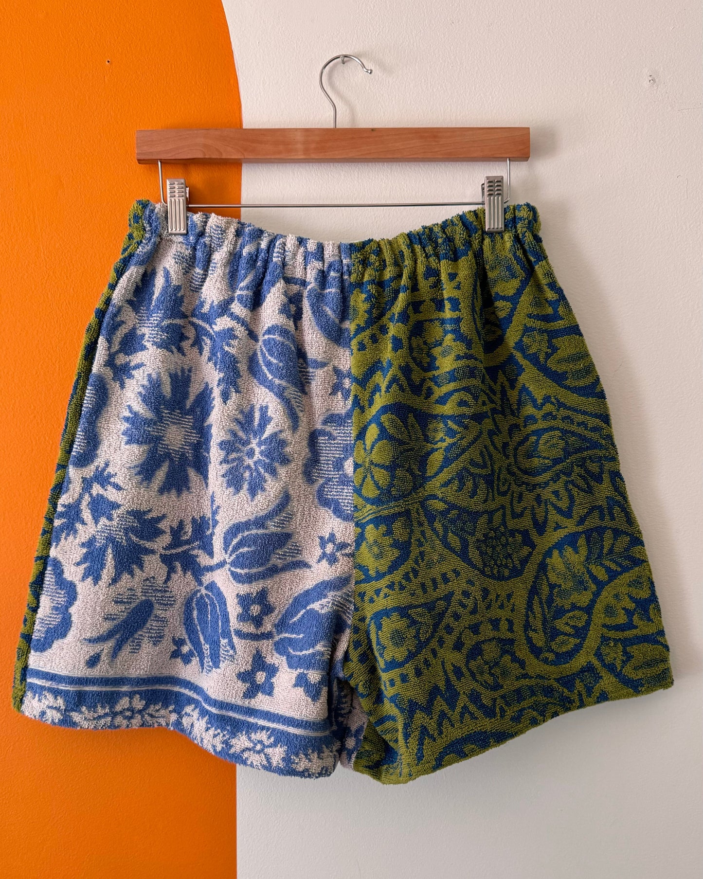 BLUE / GREEN TOWEL SHORT (M/L)