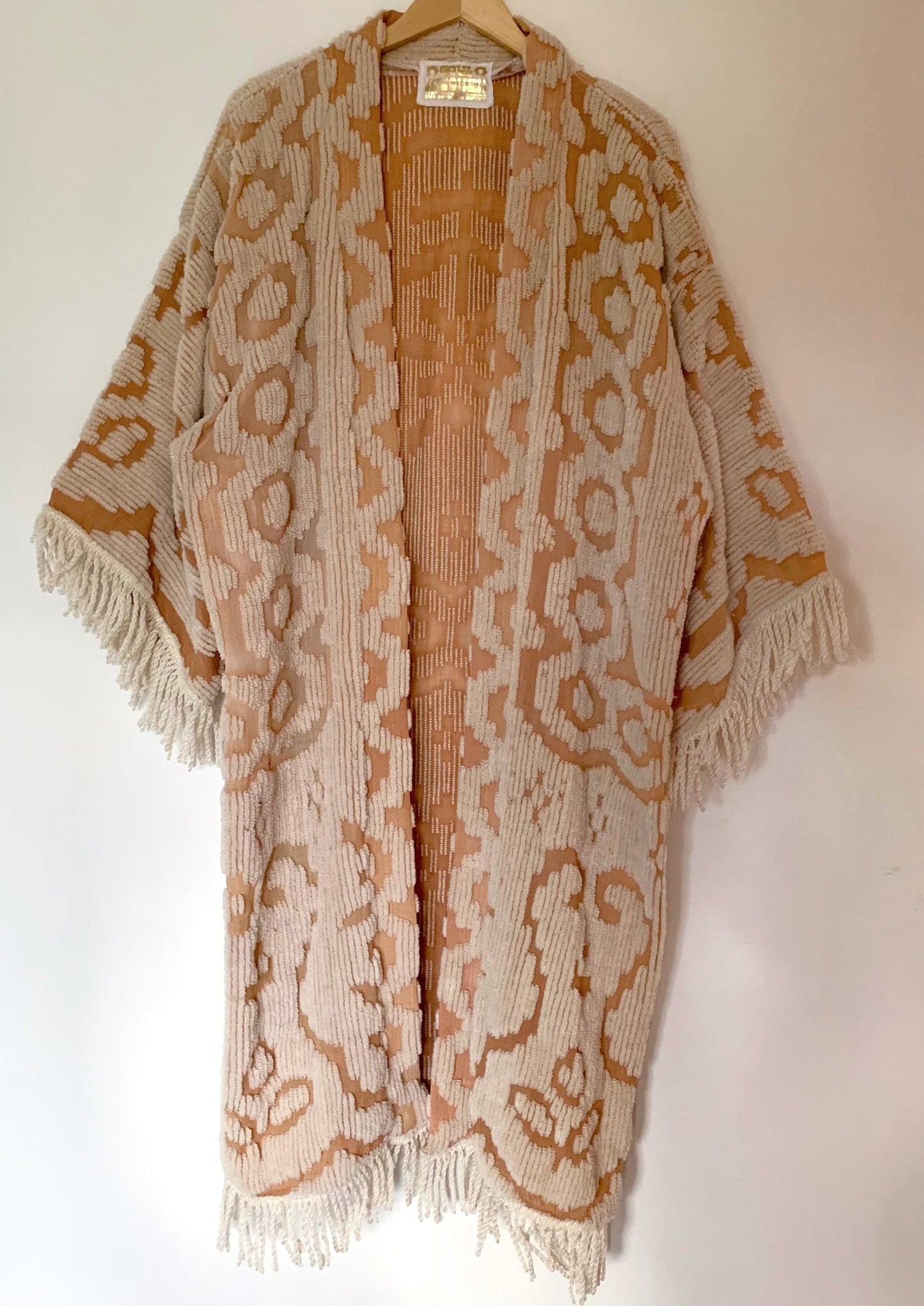 TUFTED TAN FRINGY DUSTER (O/S)