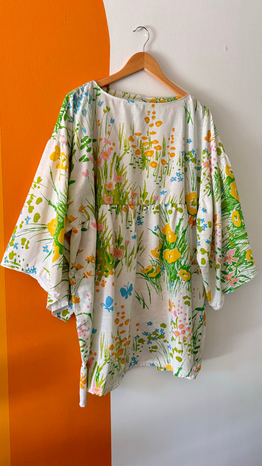 BUTTERFLY MEADOW FLOWY SLEEVE DRESS (M/L)