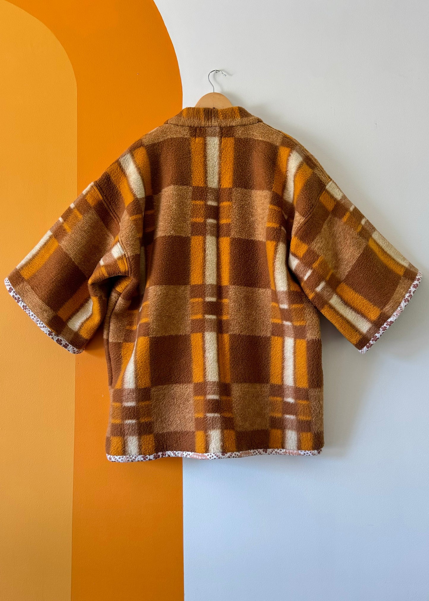 CARAMEL PLAID BLANKET COAT (O/S)