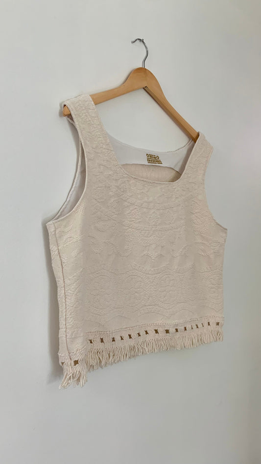 TOP crop tank in soft textured cream with fringe (size L-XL)