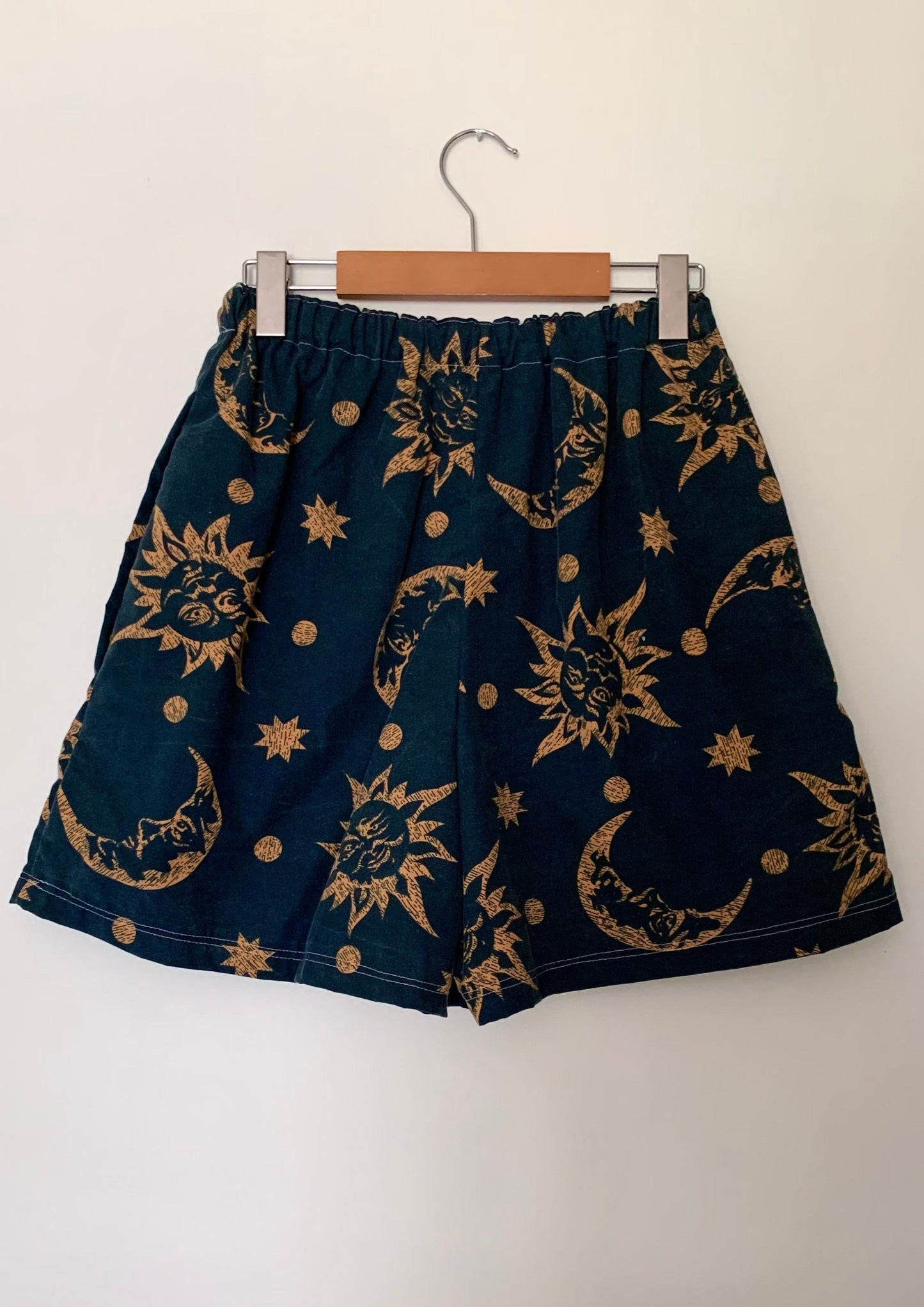 SHORTS in celestial dreams (size S)