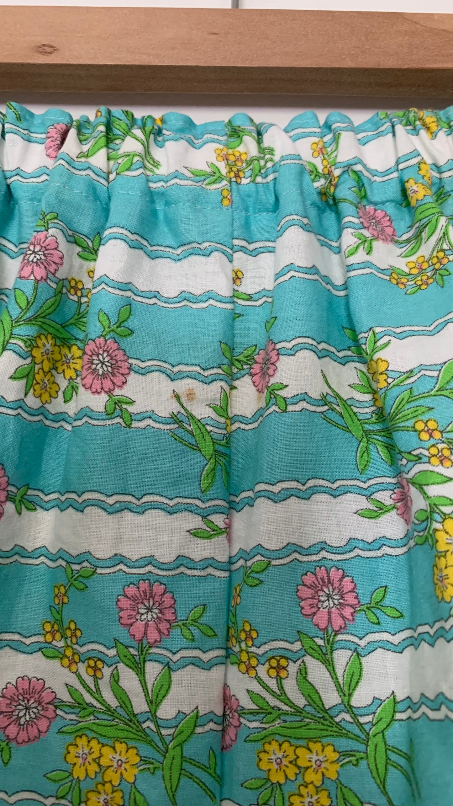 BLUE FLORAL STRIPE SHORTS (L)