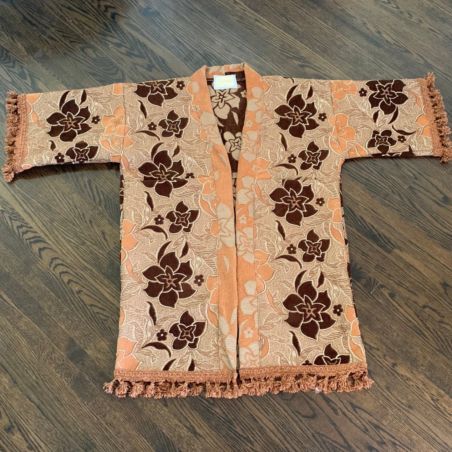 BROWN FLORAL FRINGE DUSTER (O/S)