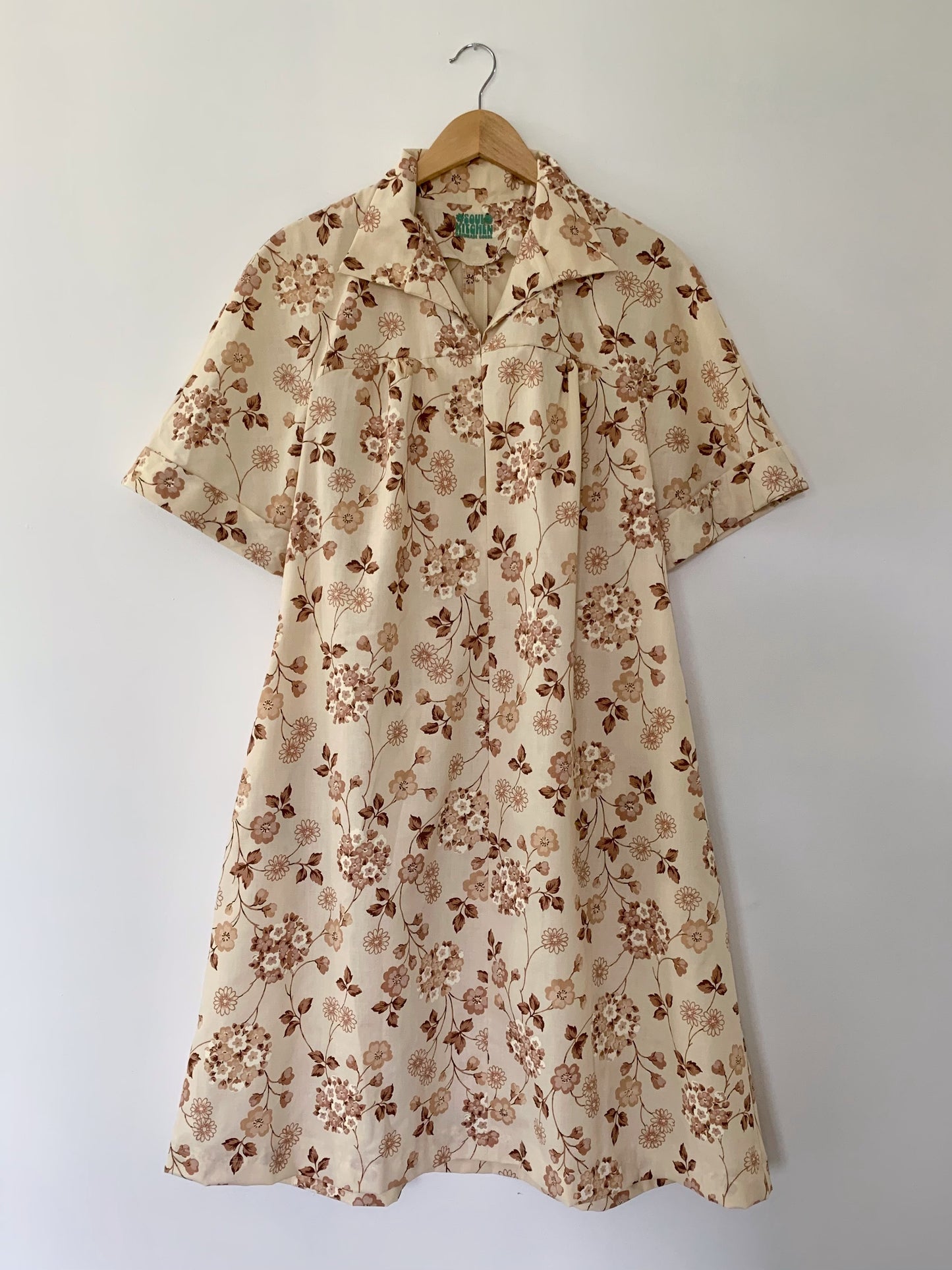 BROWN FLORAL HOUSEDRESS (L/XL)