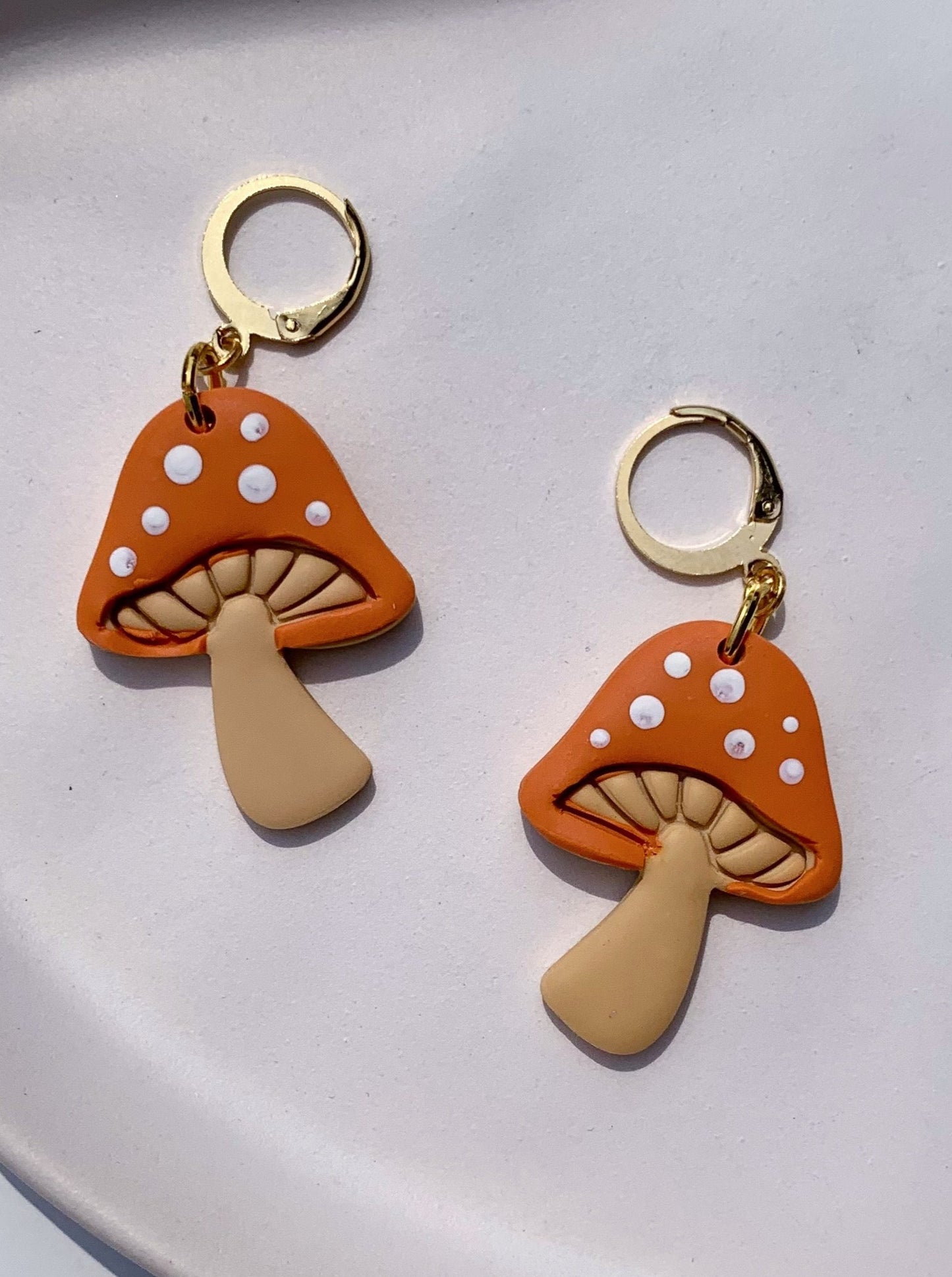 MUSHROOM huggie in orange