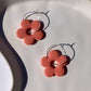 SINGLE BLOOM hoop in coral pink