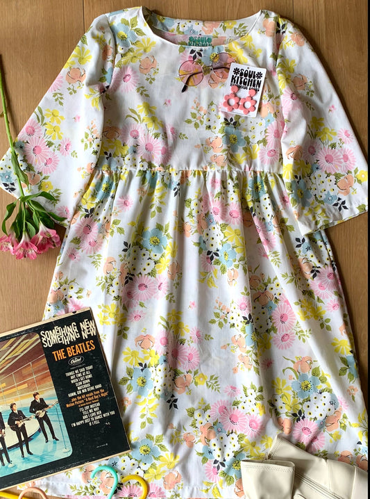 SPRING BOUQUET DRESS (M)