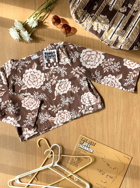 CHOCOLATE ROSES WIDE SLEEVE CROP TOP (S)